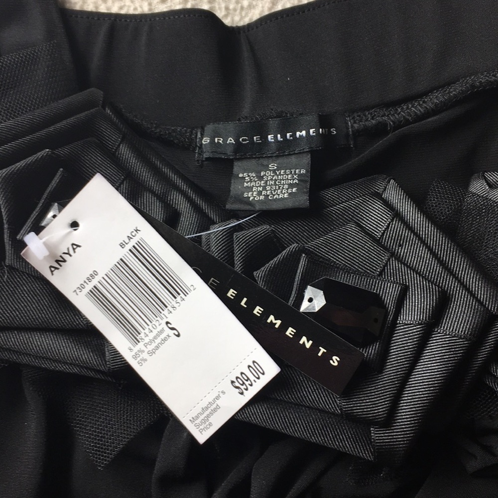 Little black dress with flowers small - Picture 5 of 5